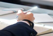 Нардепи побігли з ОПЗЖ, а Кива — взагалі з Ради