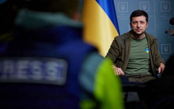 Зеленский обратился к европейцам с просьбой поддержать Украину Зеленский обратился к европейцам с просьбой поддержать Украину