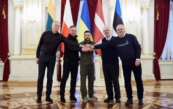 Зеленский встретился с лидерами Литвы, Латвии, Эстонии и Польши