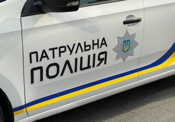 В Одессе задержали мужчину, который фотографировал места попадания ракет В Одессе задержали мужчину, который фотографировал места попадания ракет
