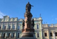 Одесская ОВА рекомендует Труханову рассмотреть снос памятника Екатерине II