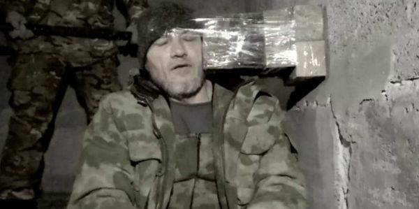 Опубліковано ще одне відео з «вбивством кувалдою» найманця ПВК «Вагнер»