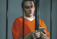 Обманул 19 человек: в Одессе заключенный СИЗО «продавал» Power Bank и талоны на топливо