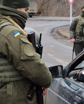В Украине военная полиция сможет проверять водителей и заходить в жилье без судебного решения
