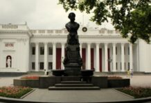 В Одессе снесут памятник Пушкину на Приморском бульваре