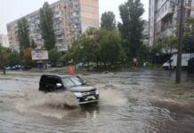 Внезапно: Кипер пообещал разобраться с ливневками в Одессе и обвинил во всем мэрию