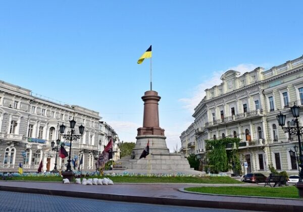 Вечером в Одессе на Европейской площади будет дежурить муниципальный караул Вечером в Одессе на Европейской площади будет дежурить муниципальный караул
