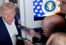 Трамп освобождает смартфоны и компьютеры от новых тарифов