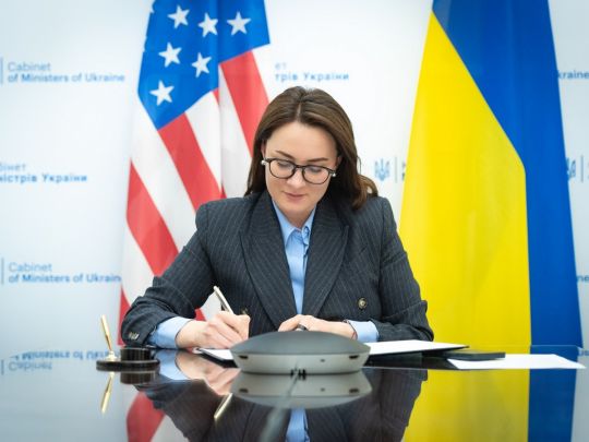 Україна та США підписали меморандум щодо угоди та корисних копалин: що далі