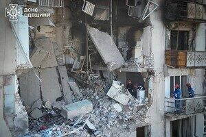 Ночной дроновый удар по многоэтажке: под завалами обнаружили погибшего Ночной дроновый удар по многоэтажке: под завалами обнаружили погибшего