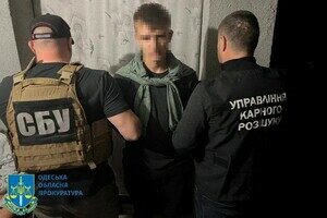 В Одессе молодой человек сжег три военных автомобиля: как его наказал суд