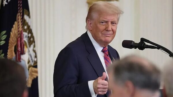 Трамп против Мердока: иск о клевете в деле Эпштейна Трамп против Мердока: иск о клевете в деле Эпштейна