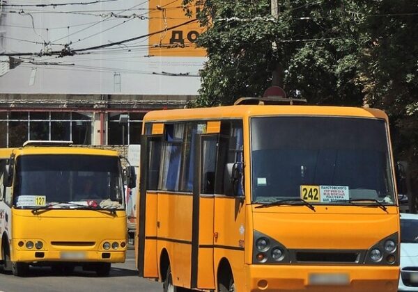 В Одессе временно изменилось движение нескольких маршруток: подробности В Одессе временно изменилось движение нескольких маршруток: подробности