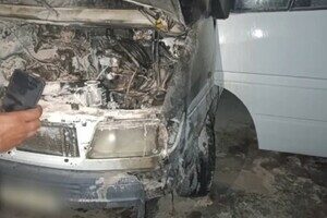 В Одессе молодой человек поджег четыре автомобиля: подробности преступления В Одессе молодой человек поджег четыре автомобиля: подробности преступления