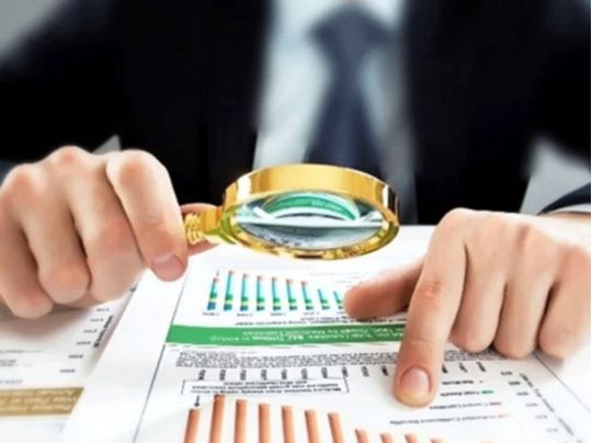 В Україні посилили стеження за картковими переказами: що відомо
