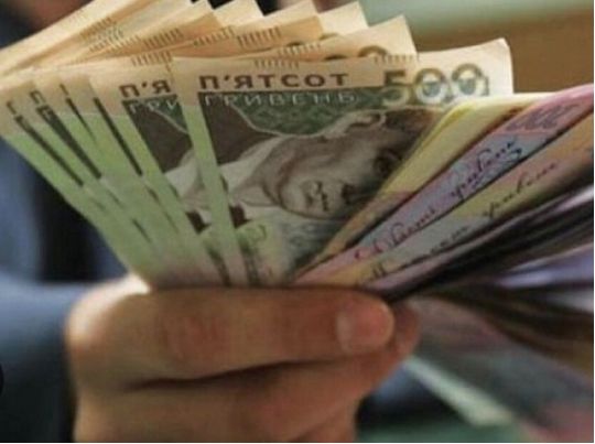 Мінфін виступив проти різкого підвищення зарплат учителям до трьох мінімалок