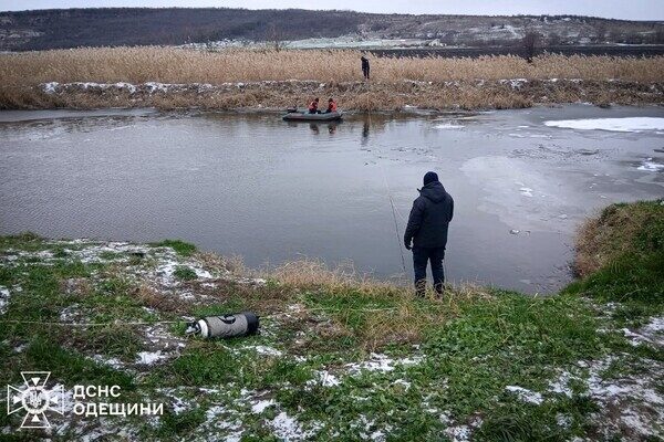 Гибель на реке: в Одесской области провалился под лед мужчина Гибель на реке: в Одесской области провалился под лед мужчина