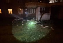 В Одессе дрон попал в многоэтажку, ранен